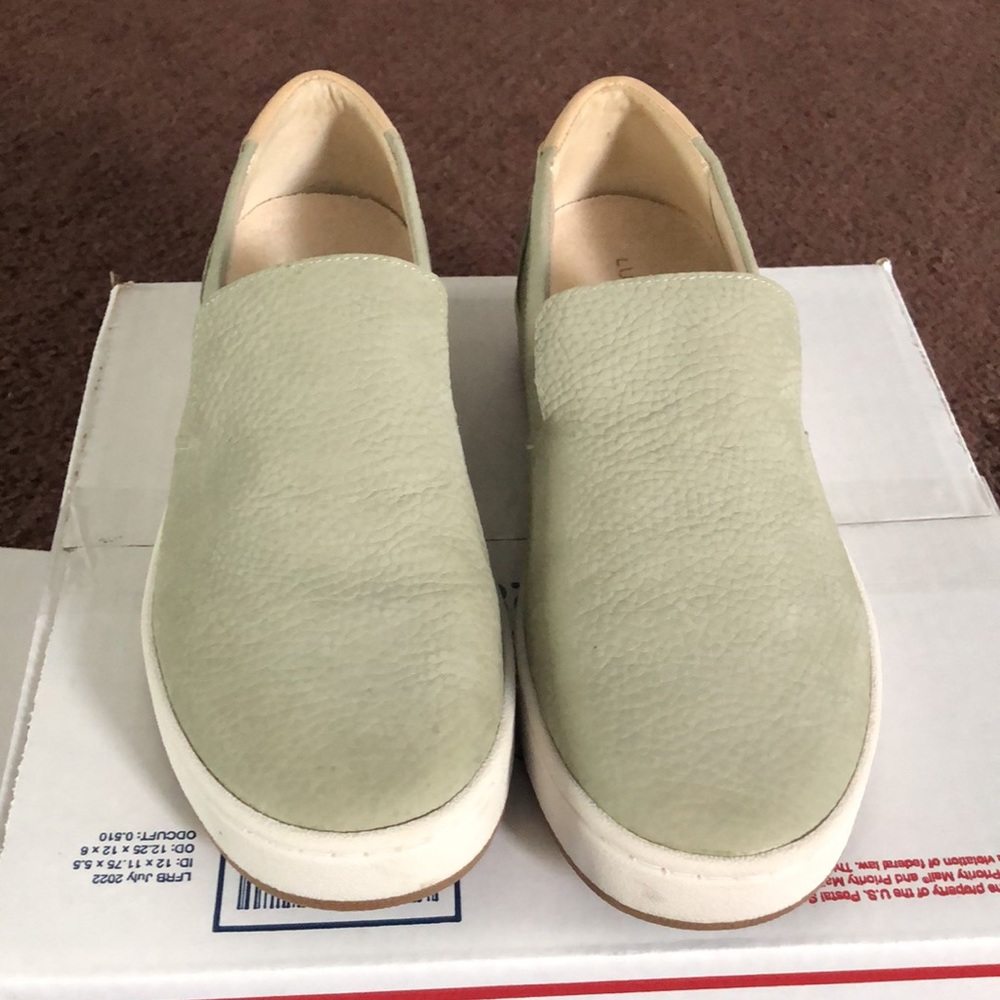 Lucky Brand Size 9.5 Hadie Slip On Sneakers - Picture 2 of 6